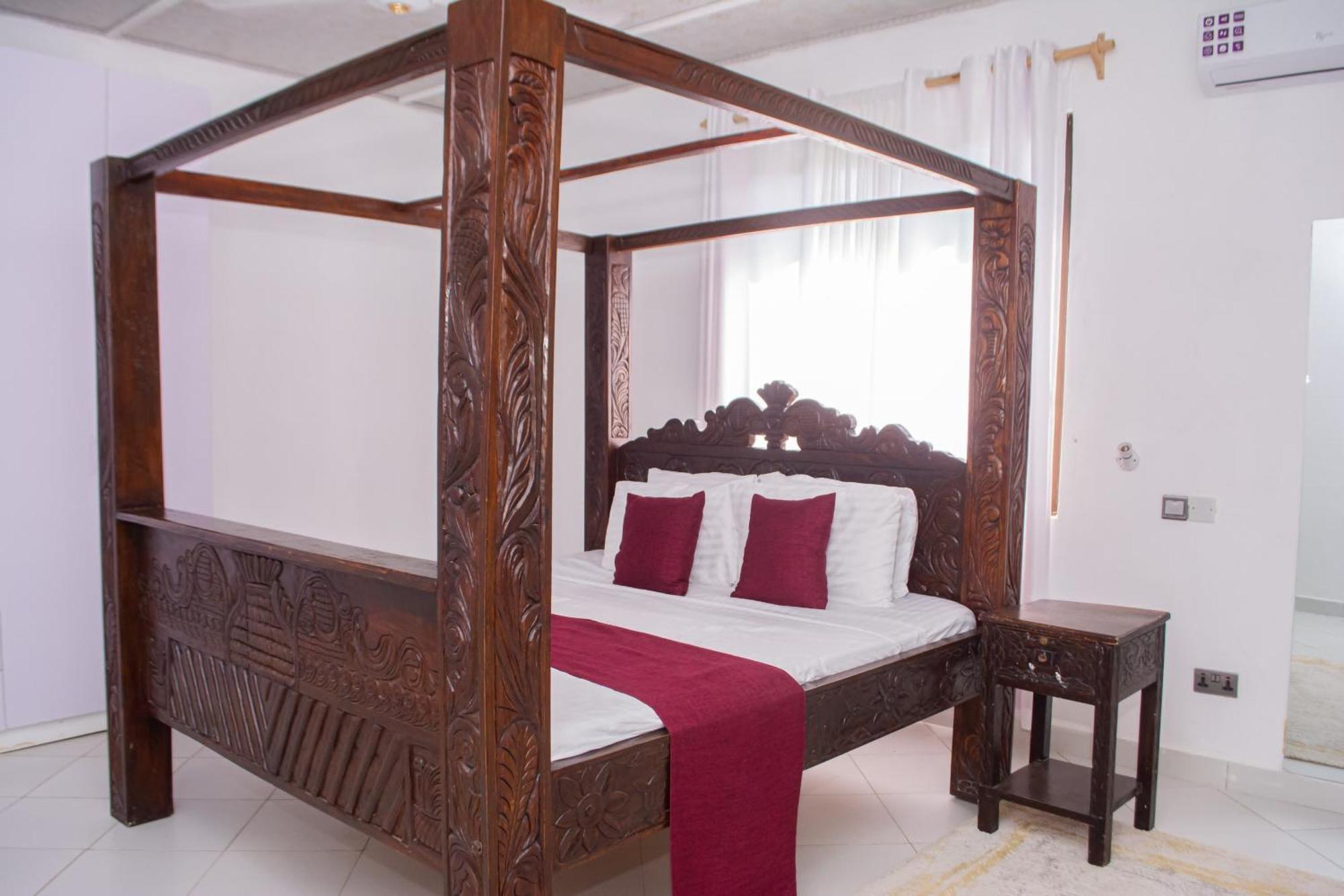 Baali Diani * Ukunda